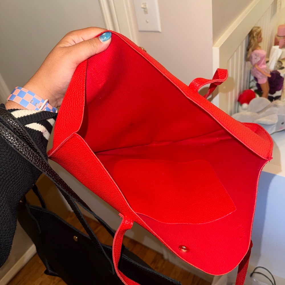 Red and Black Women's Tote Bag Set - Picture 4 of 5
